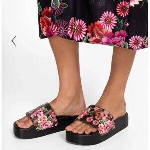 NWT Johnny Was Blum Embroidered Pool Platform Slides Slide Sandals Flats 10 $145
